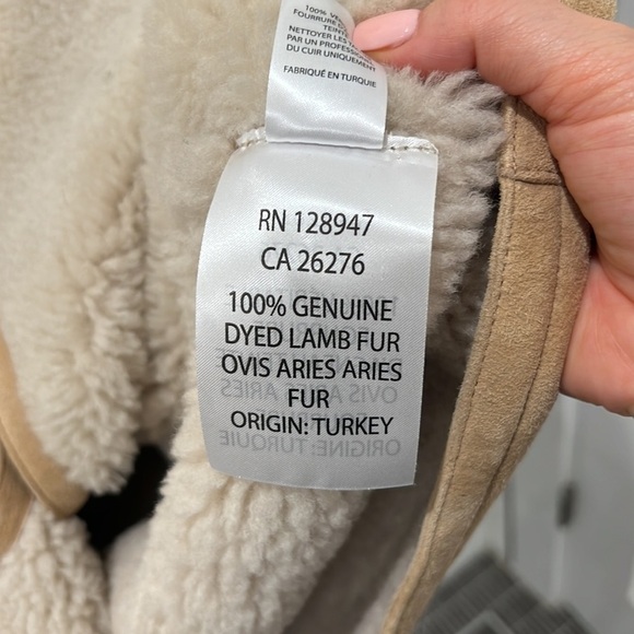 Nili Lotan | Lenon Lamb Shearling Coat in Beige - Size Large - Picture 16 of 17